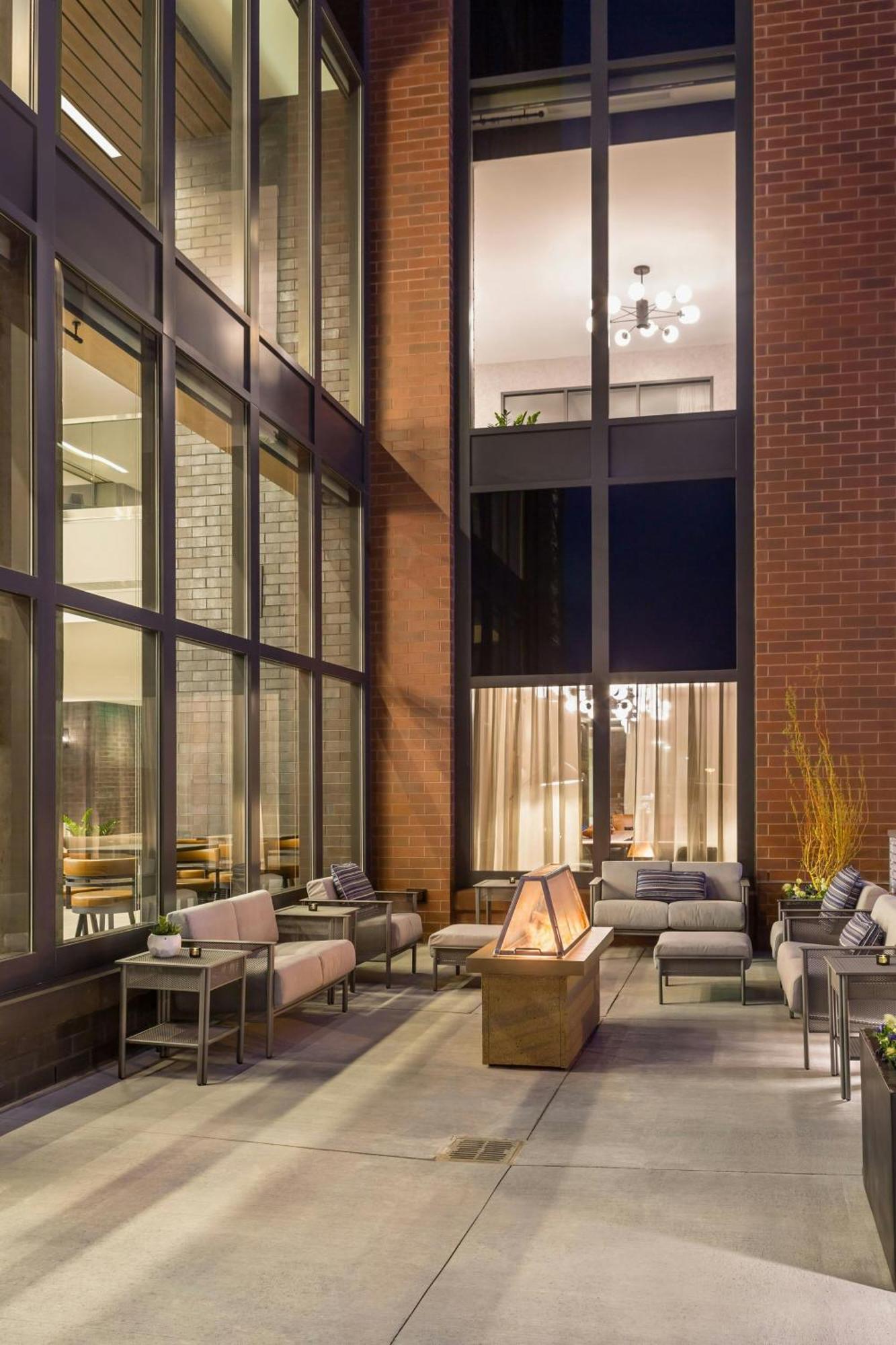 Springhill Suites Madison Eksteriør billede